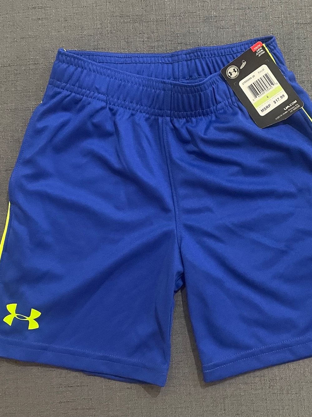 NWT Under Armour Boys Shorts Pockets Royal Blue SZ 4